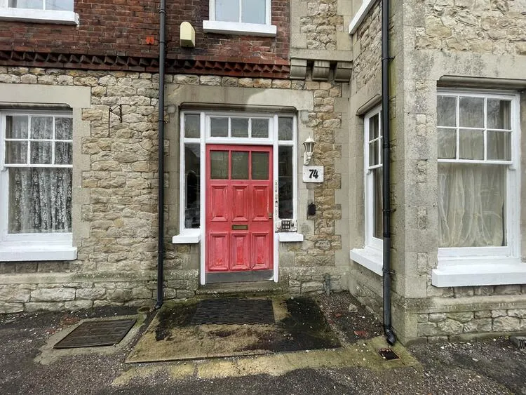 Flat 1, 74 London Road, Maidstone ME16 0DT