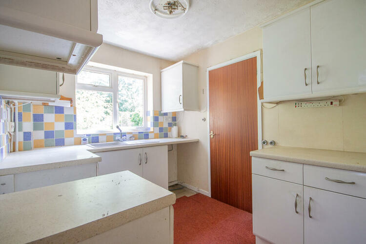 14 Holmesfield Drive, Mickleover, Derby DE3 9JD