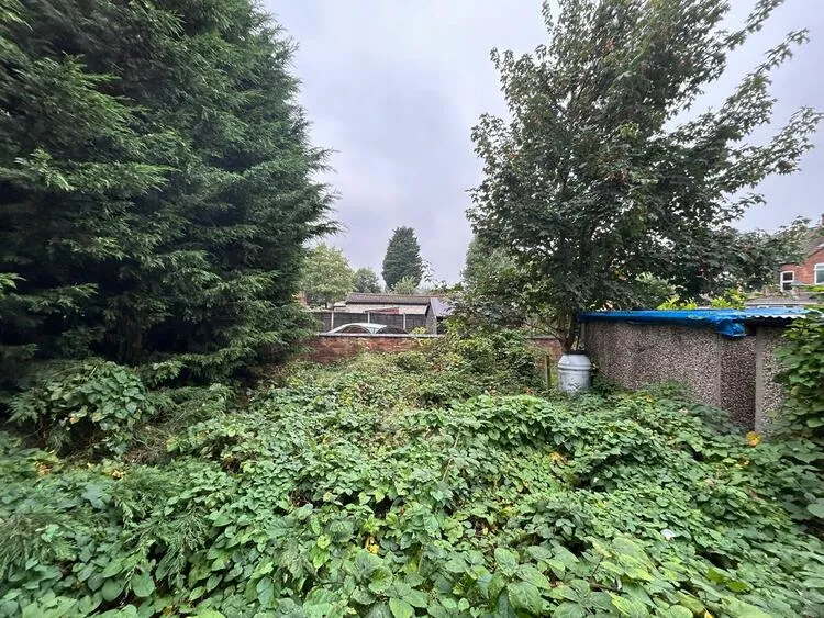 106 Wyggeston Street, Burton-on-Trent, Staffordshire DE13 0SB