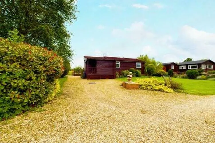 The Willows, Upper Holme, Off Main Street, Zouch, Loughborough, Leicestershire LE12 5EQ