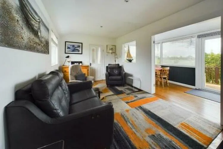 The Willows, Upper Holme, Off Main Street, Zouch, Loughborough, Leicestershire LE12 5EQ