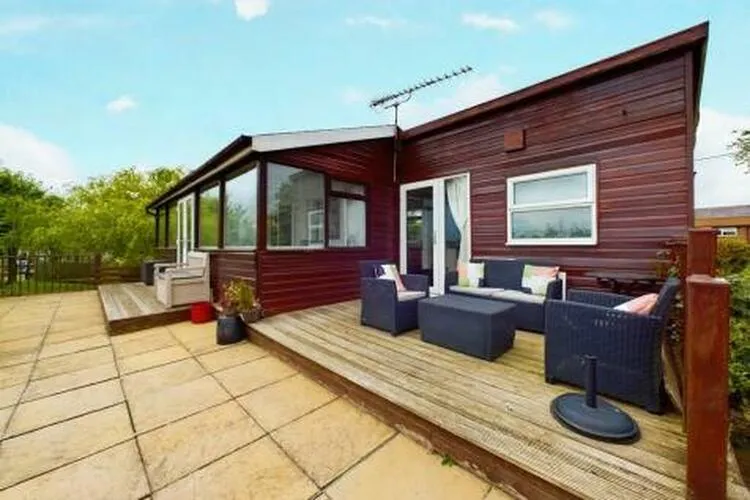 The Willows, Upper Holme, Off Main Street, Zouch, Loughborough, Leicestershire LE12 5EQ