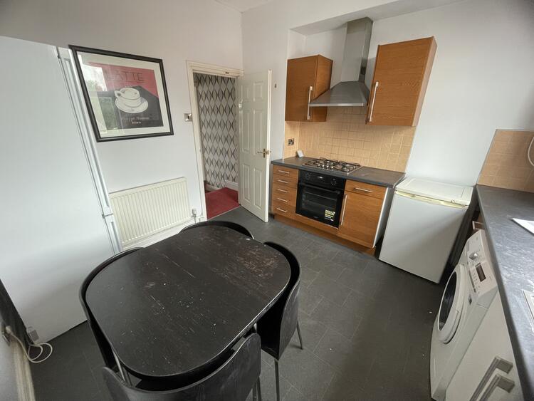 28 Ash Road, Leeds LS6 3JF