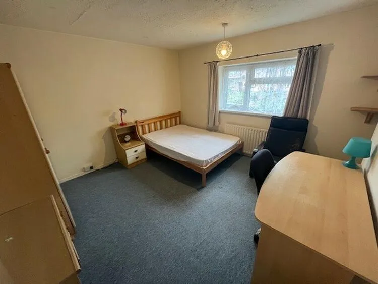 132 Sharpley Road, Loughborough, Leicestershire LE11 4PW