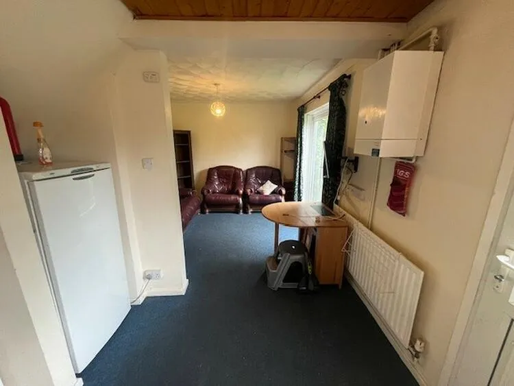 132 Sharpley Road, Loughborough, Leicestershire LE11 4PW