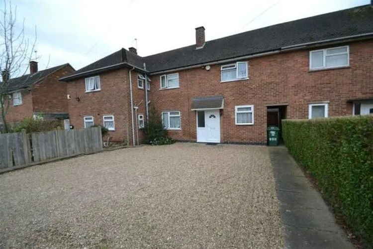 132 Sharpley Road, Loughborough, Leicestershire LE11 4PW