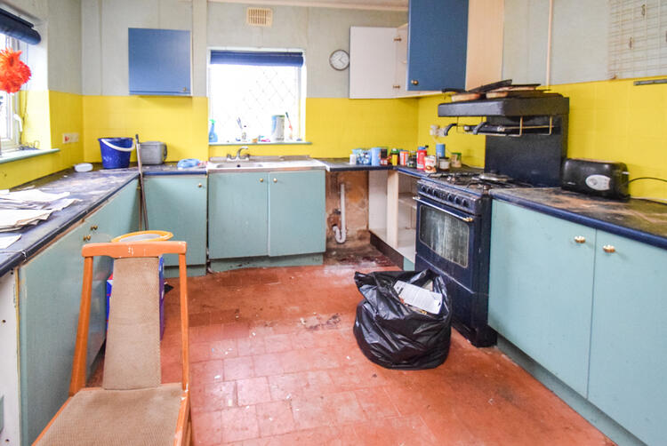 40 Mossland Road, Stoke-on-Trent, Staffordshire ST3 5AF