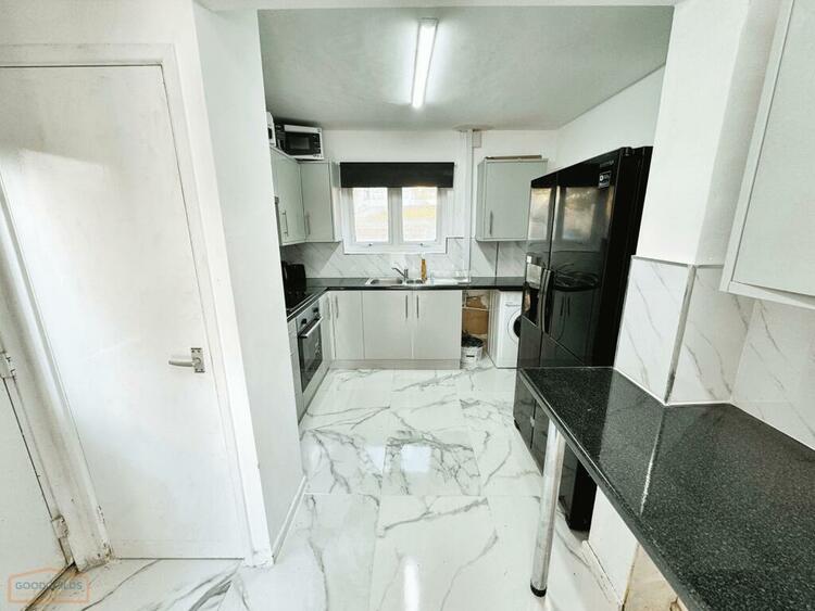 7 Lancaster Place, Dawley, Telford, Shropshire TF4 2HR