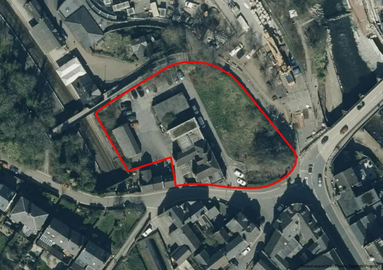 Former Bank Premises, 8 Snitterton Road, Matlock, Derbyshire DE4 3LZ