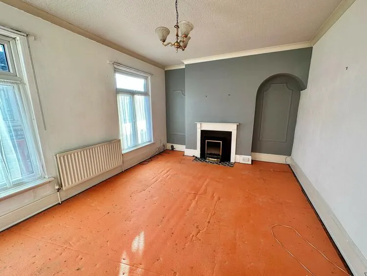 17 Church Street, Ripley DE5 3BU