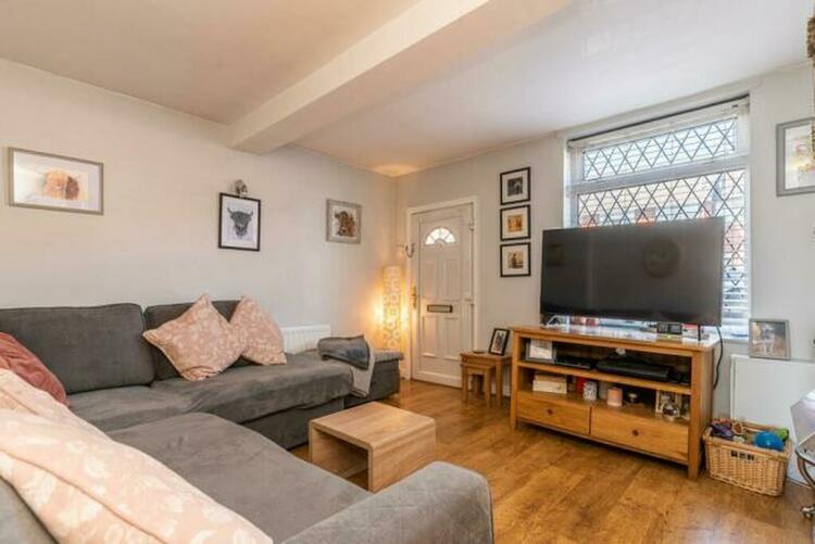 16 Station Road, Castle Donington, Derbyshire DE74 2NJ