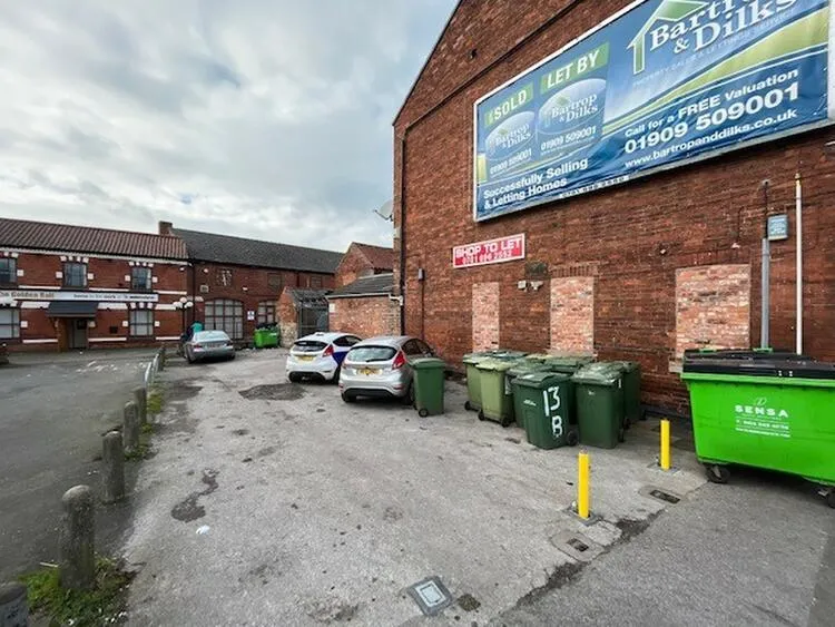 5 - 13 Victoria Square, Gateford Road, Worksop, Nottinghamshire S80 1DX