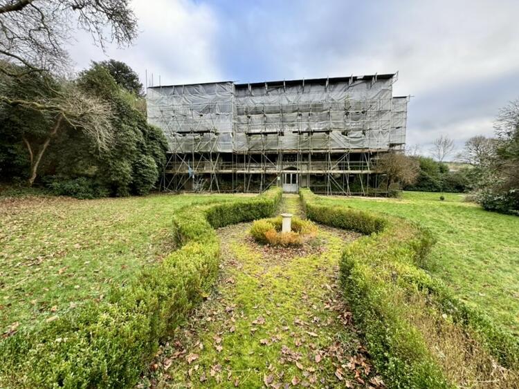 Castle, Milltown, Lostwithiel, Cornwall PL22 0JN