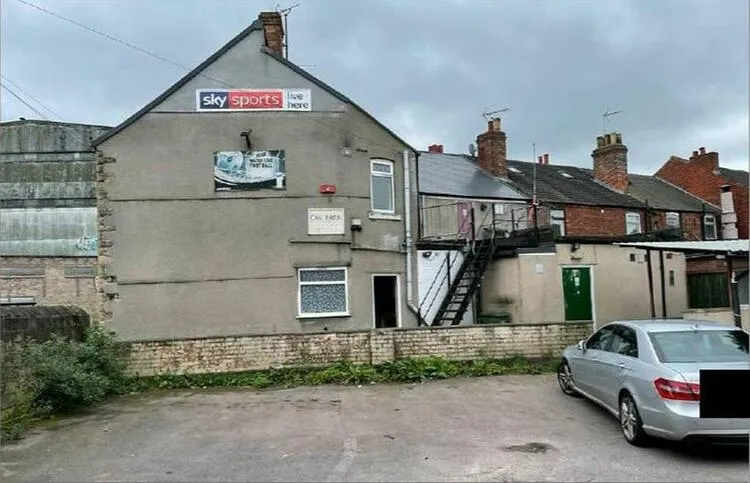 137 and 139 Newgate Lane, and 1-1a Gladstone Street, Mansfield NG18 2LG