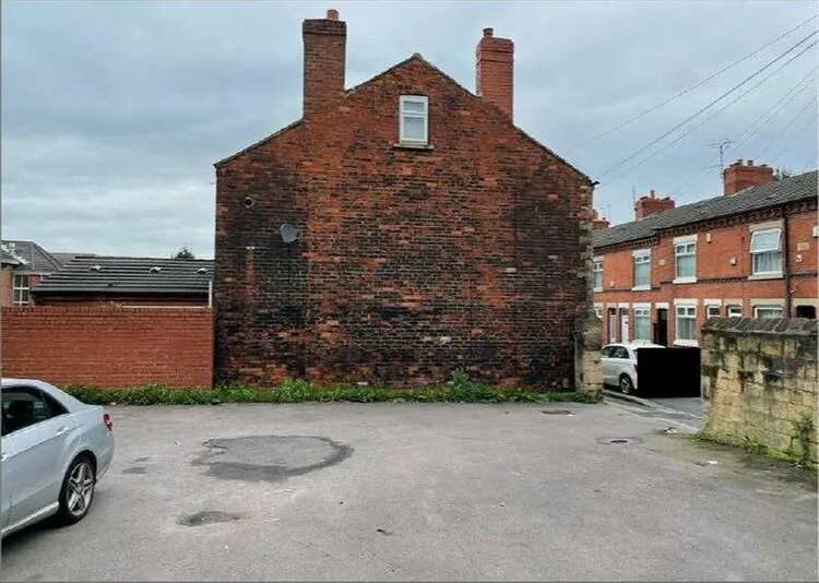 137 and 139 Newgate Lane, and 1-1a Gladstone Street, Mansfield NG18 2LG