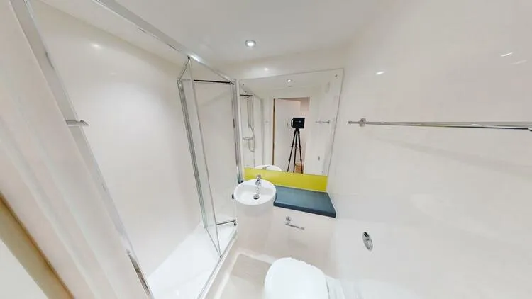 Room 134, Flat B15 Phoenix Place, 5 Prince Edwin Street, Liverpool, Merseyside L5 3AA