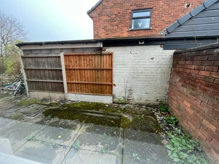 39 Lilac Grove, Walsall, West Midlands WS2 0EY