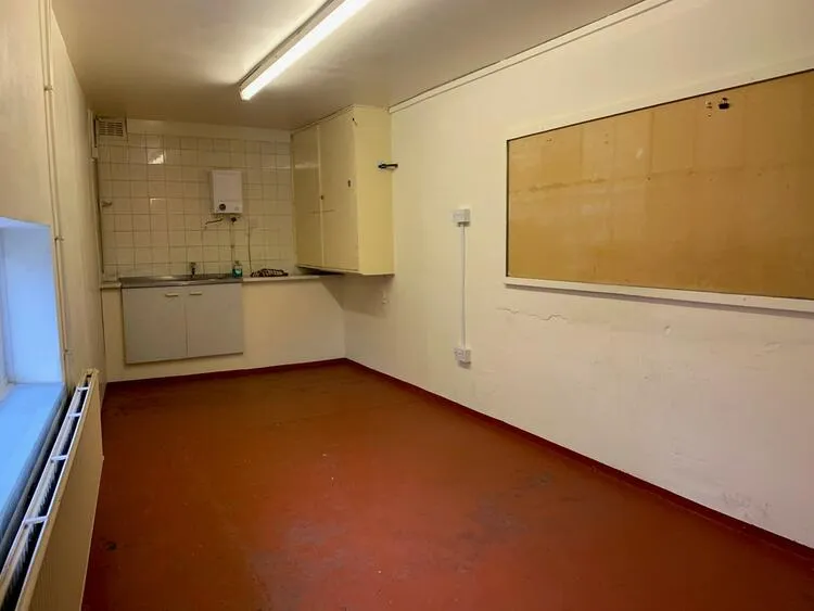 2-4  Regent Street, Kimberley, Nottingham NG16 2LW