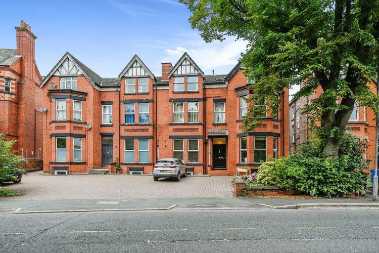 Flat 6, 97 Ullet Road, Liverpool, Merseyside L17 2AB