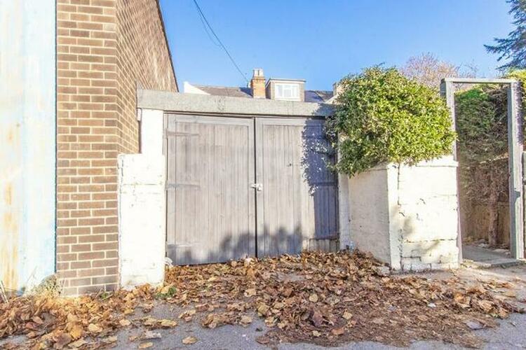 64 Victoria Road, Netherfield, Nottingham NG4 2HG