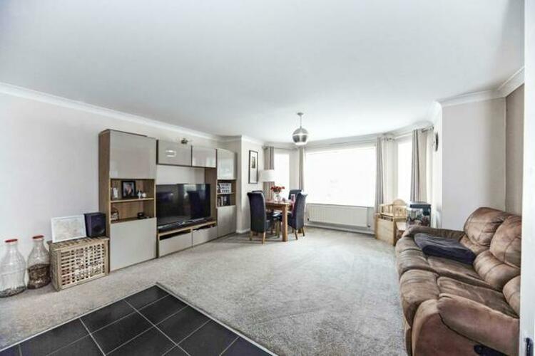 45 Halton Road, Kenley, Surrey CR8 5GN
