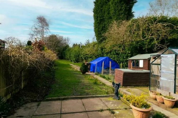 26 Newpool Road, Knypersley, Stoke-On-Trent, Staffordshire ST8 6NS