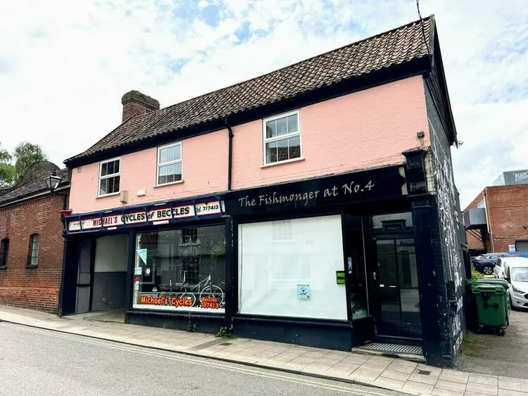 2 and 4 Smallgate, Beccles, Suffolk NR34 9AB