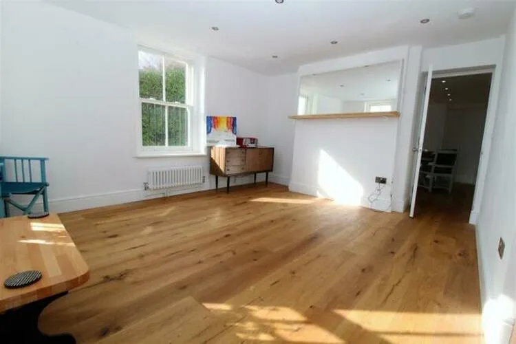Flat 1, Prospect House, The Parade, Broadstairs, Kent CT10 1NB