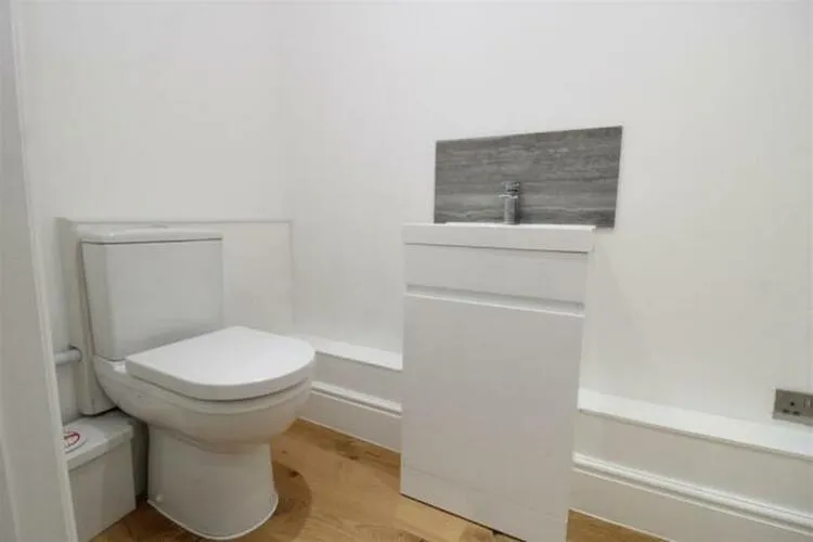 Flat 1, Prospect House, The Parade, Broadstairs, Kent CT10 1NB