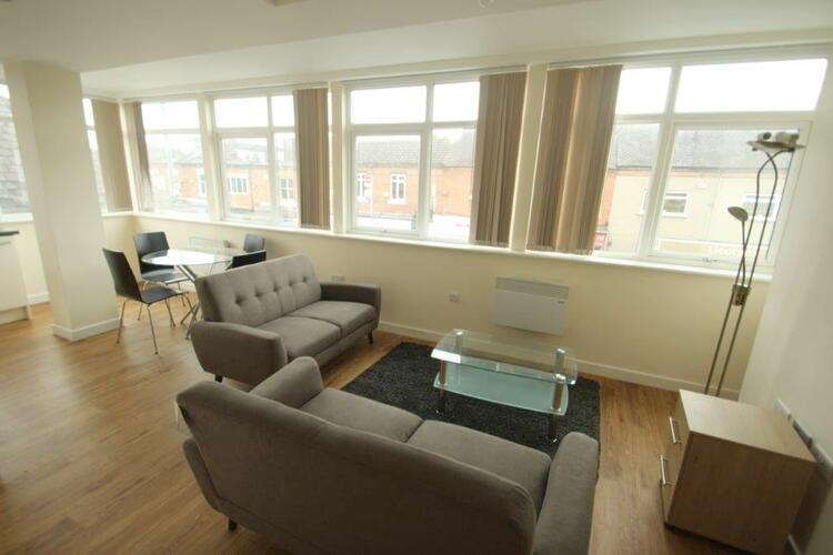 Flat 4, 80 The Parade, Oadby, Leicester, Leicestershire LE2 5BF
