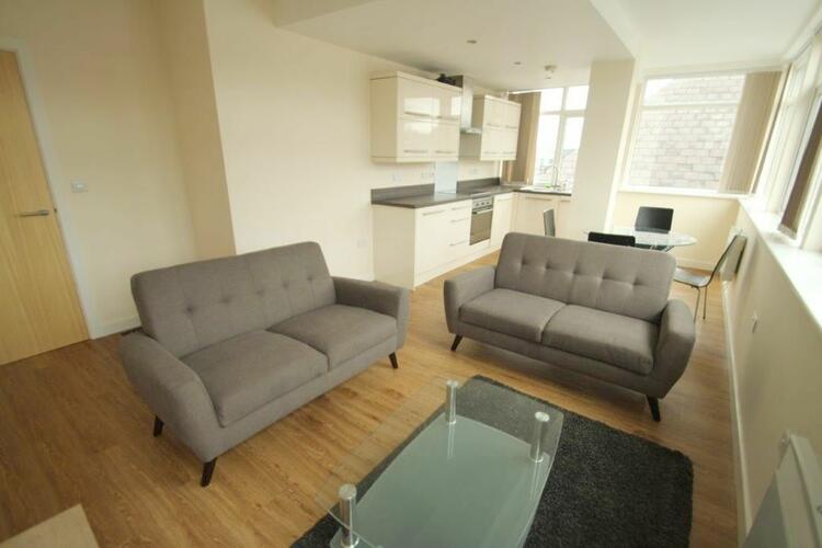 Flat 4, 80 The Parade, Oadby, Leicester, Leicestershire LE2 5BF