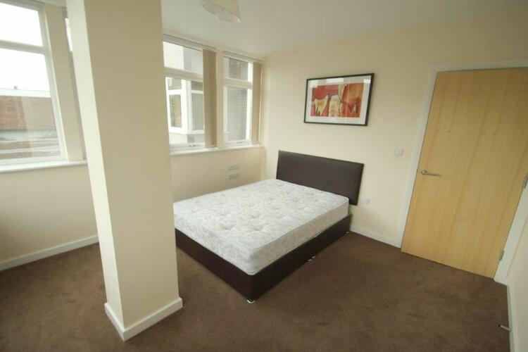 Flat 4, 80 The Parade, Oadby, Leicester, Leicestershire LE2 5BF