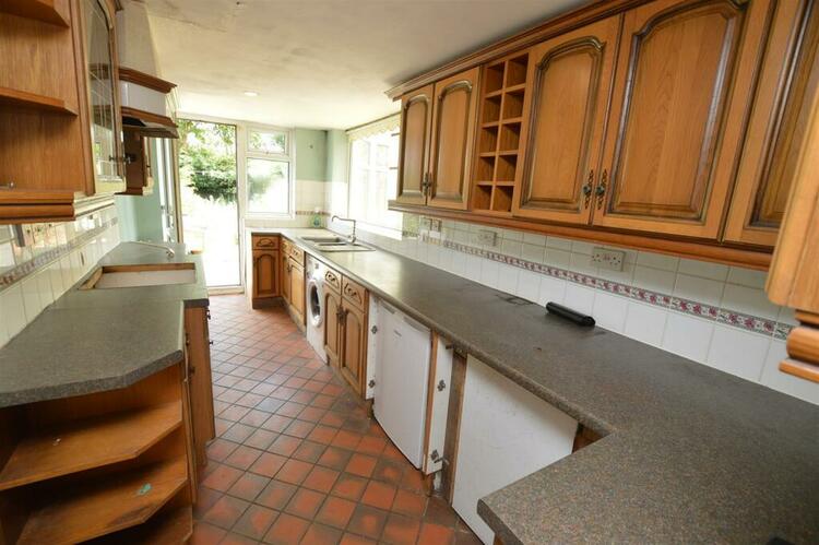 Bracken House, Derby Road, Swanwick, Alfreton DE55 1BG