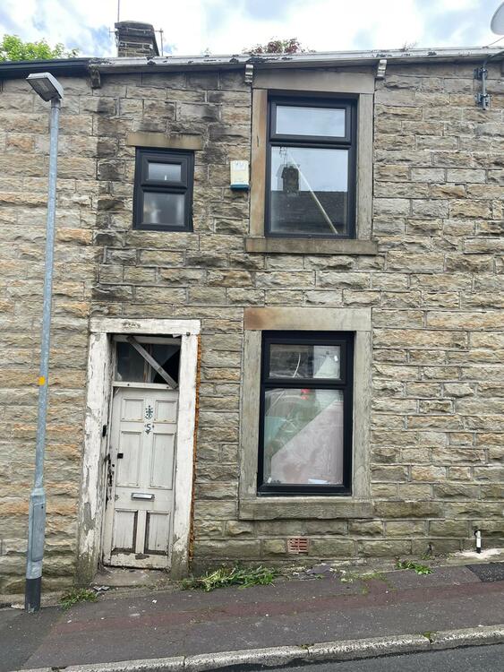 5 Penistone Street, Burnley BB12 0PS