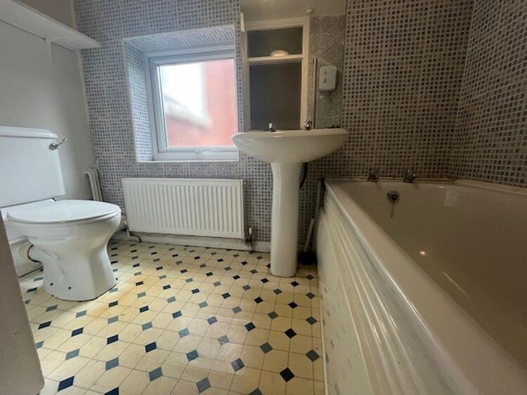 36 Burford Road, Nottingham, Nottinghamshire NG7 6BD