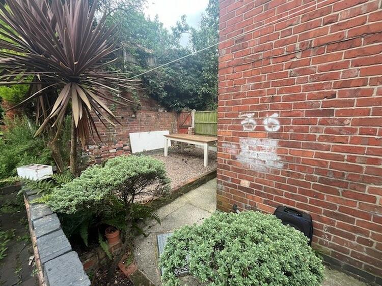 36 Burford Road, Nottingham, Nottinghamshire NG7 6BD