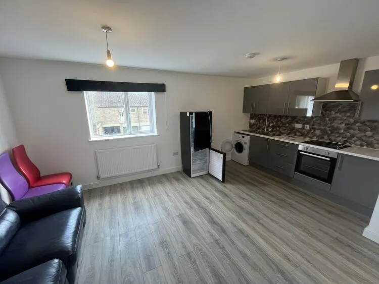 Flats 1-3, 37 Blenheim Walk, Corby, Northamptonshire NN18 9HB