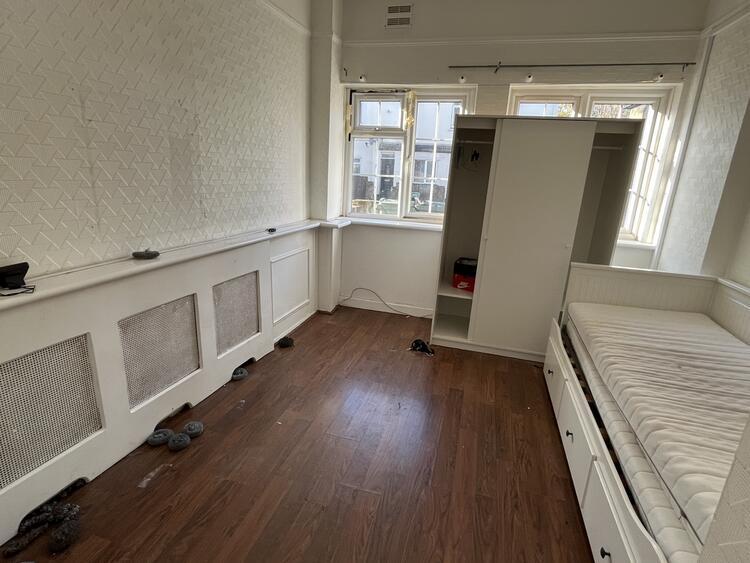 70 Parish Lane, Penge, Crystal Palace, London, Greater London SE20 7JP