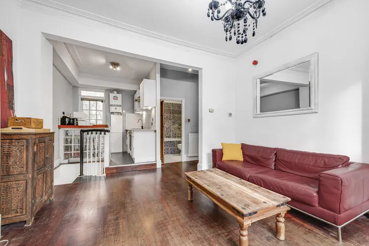 176A New Kings Road, London SW6 4NE