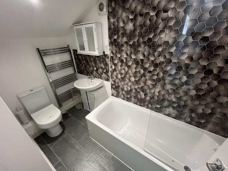 Flats 1-3, 37 Blenheim Walk, Corby, Northamptonshire NN18 9HB