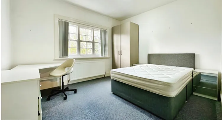 24 St. James Road, Leicester, Leicestershire LE2 1HQ