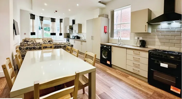 24 St. James Road, Leicester, Leicestershire LE2 1HQ