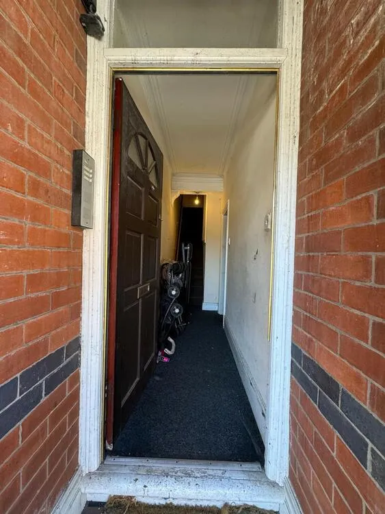 18 Russell Avenue, Manchester M16 8JQ