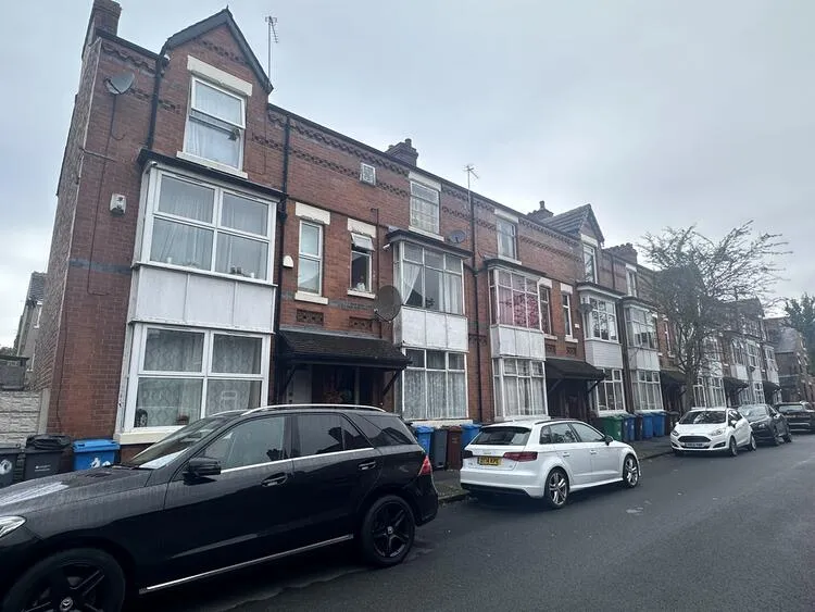 18 Russell Avenue, Manchester M16 8JQ