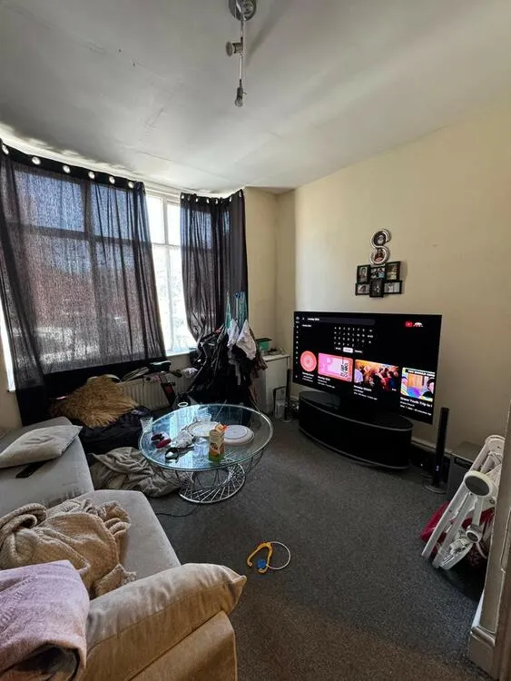 18 Russell Avenue, Manchester M16 8JQ