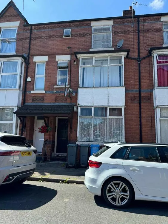 18 Russell Avenue, Manchester M16 8JQ