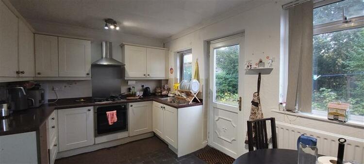87 Edward Street, Denton, Manchester M34 3BS