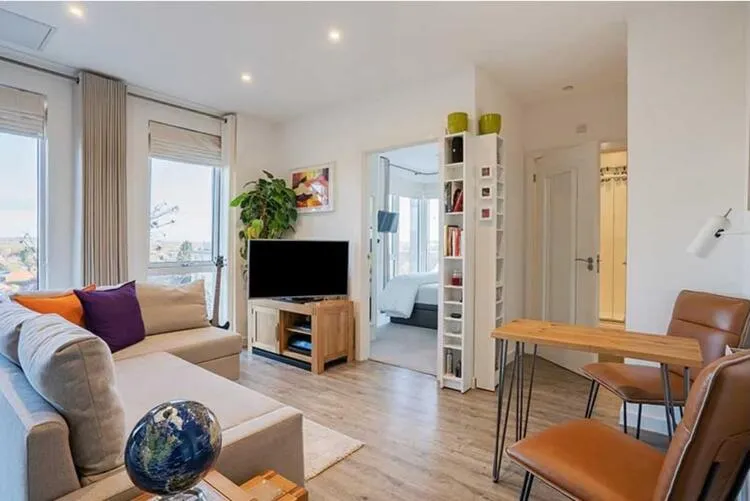 Flat 72, 300 Kings Road, Reading RG1 4FL