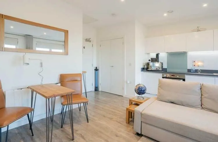 Flat 72, 300 Kings Road, Reading RG1 4FL