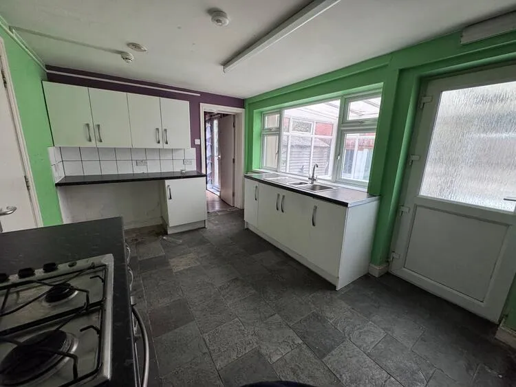 127 Woods Lane, Derby DE22 3UE